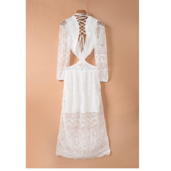 White Cut out Lace Bubble Sleeve Maxi Dress - Picture 8 of 11